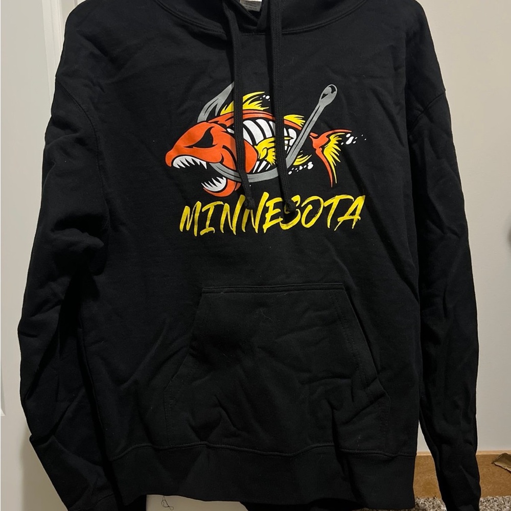 Minnesota Graphic Fishing Hoodie – Black – Size M (NWT)
